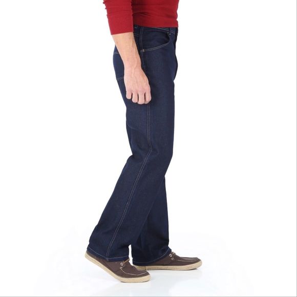 NWOT Wrangler Stretch Denim Jeans 48x32 Dark Wash - Picture 2 of 6